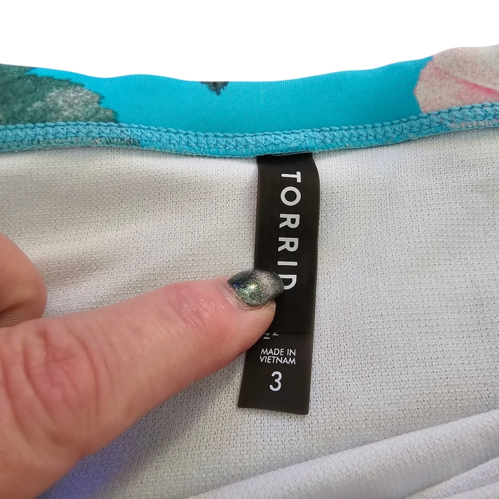 Torrid High-Rise Ruched Bikini Bottom Blue Pink Floral - Picture 2 of 4